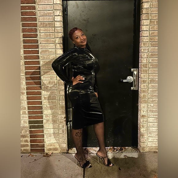 Black Midi Dress - Picture 3 of 4